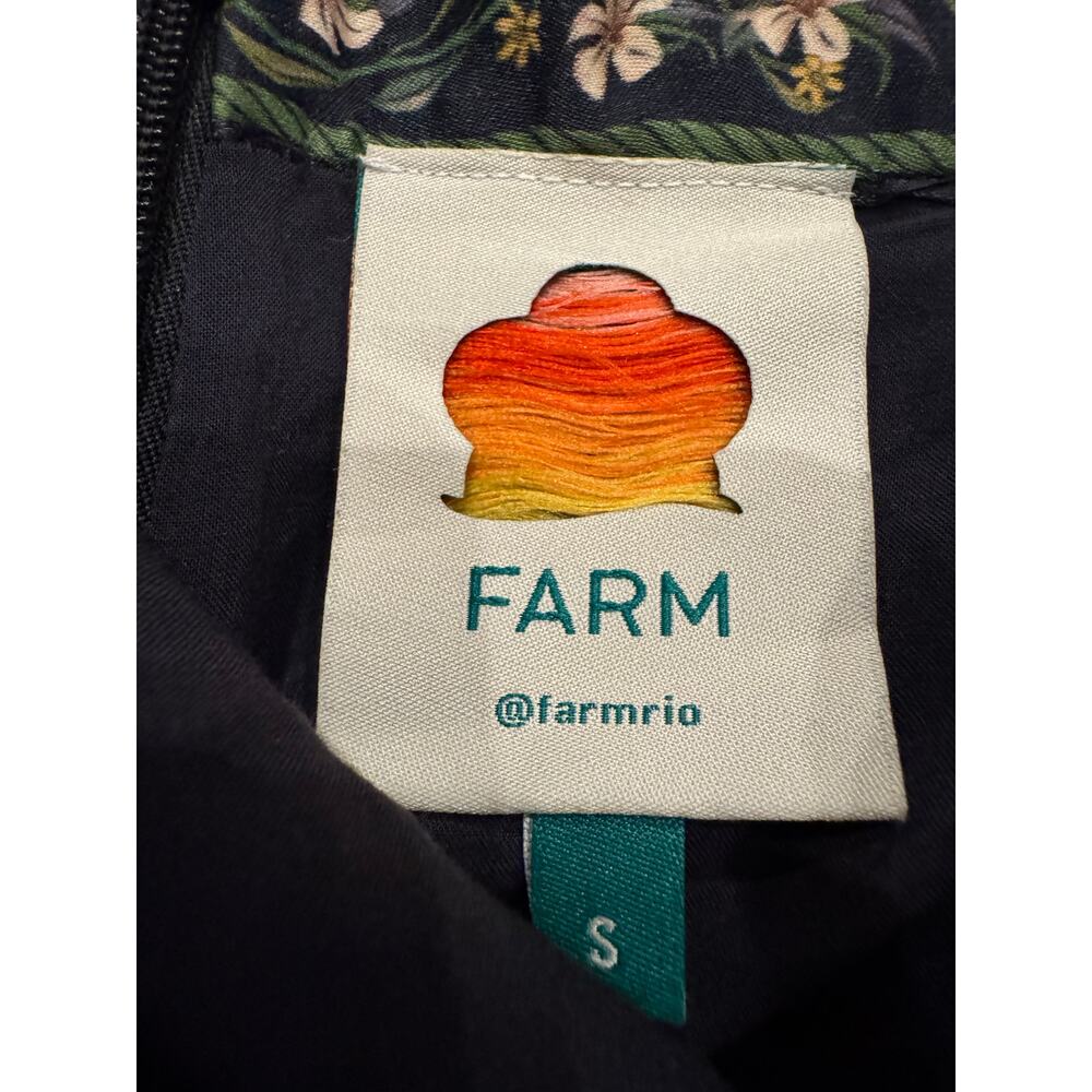 FARM Rio Flowers Arch Wrap Front Mini Skirt - Vibrant Floral - Picture 5 of 5